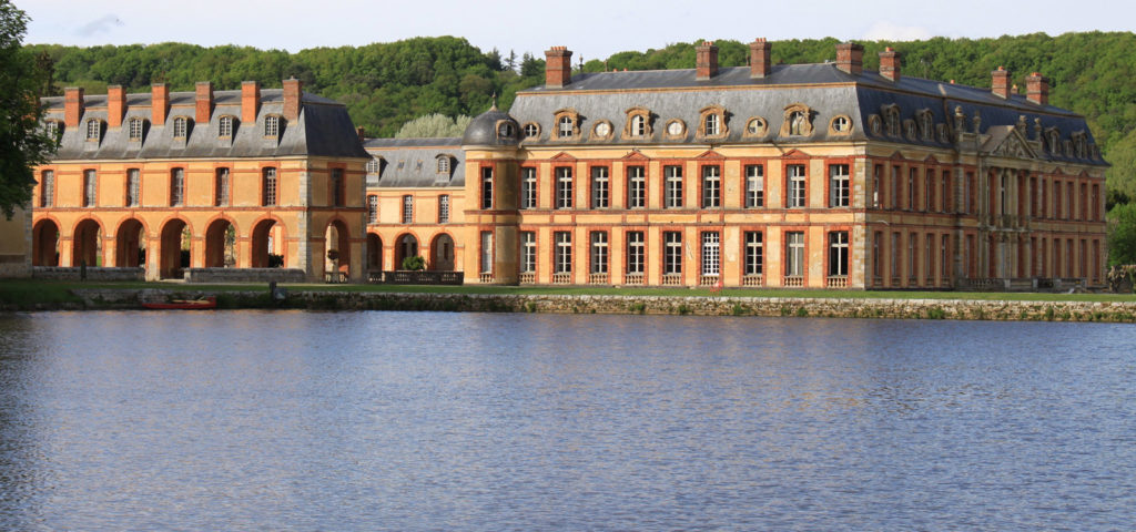 Château Du Domaine De Dampierre En Yvelines : Histoire Et Anecdotes